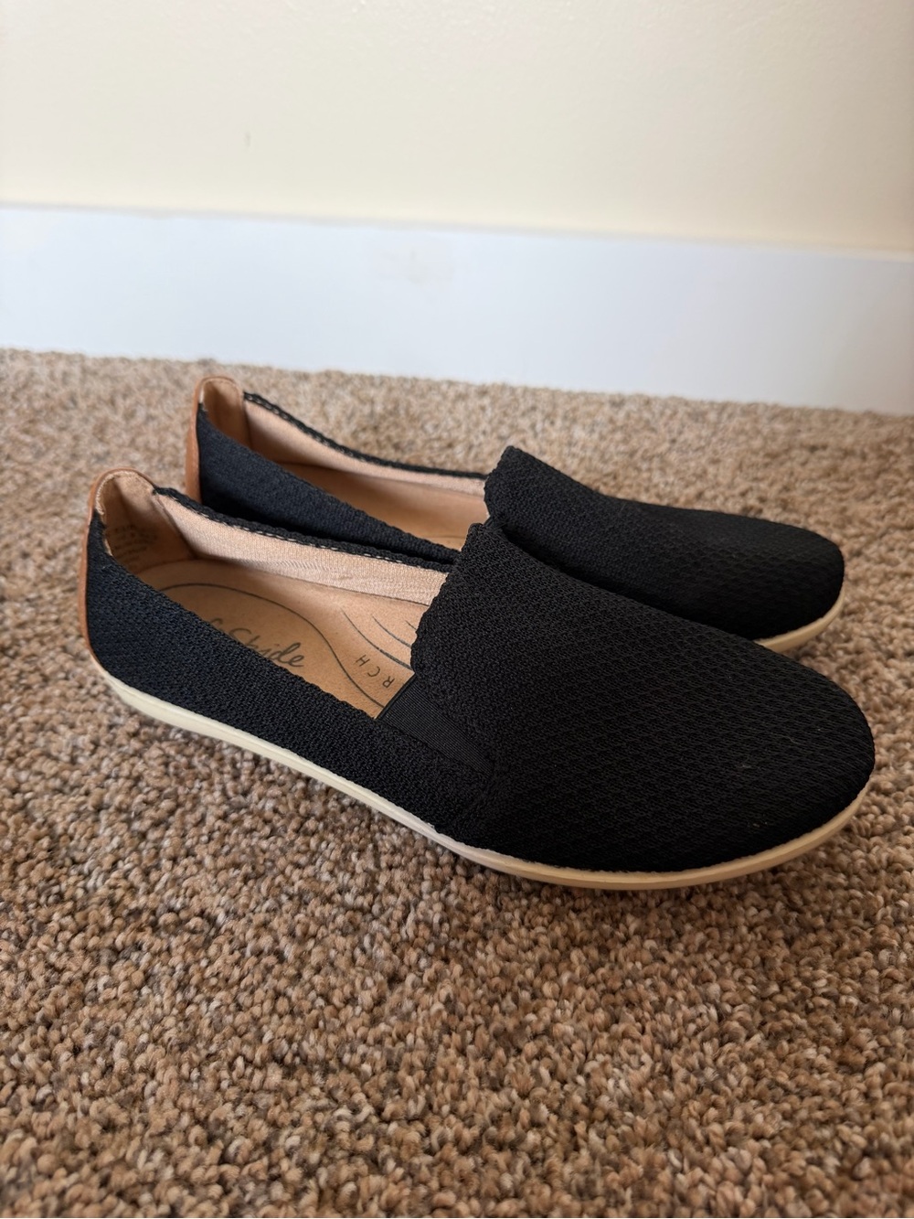LIFE STRIDE Black Stretch Knit Slip-On Flat Loafer